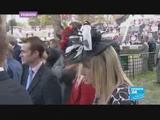 Fashion in the running of triumphal arch running