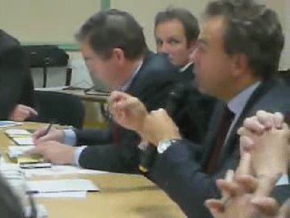 Cambrai : Luc Chatel en visite au lycée Fénelon