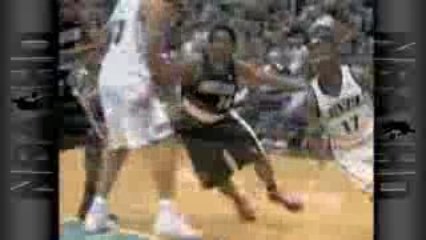 NBA Ronnie Price gets the underhand scoop to fall in.