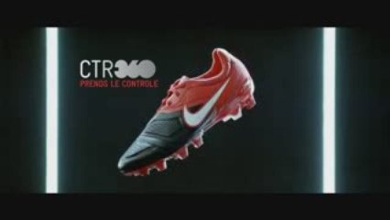 Cesc Fabregas garde le contrôle avec Nike CTR360
