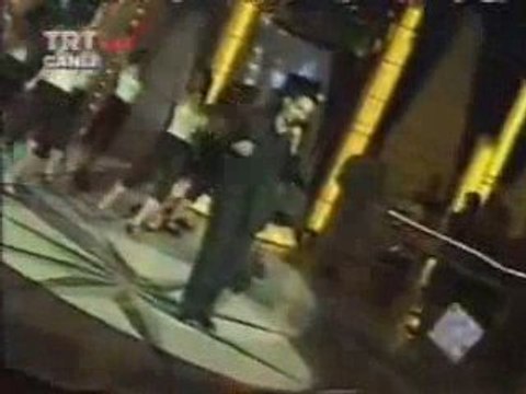 Zafer Peker - Askimiz Var Gibi