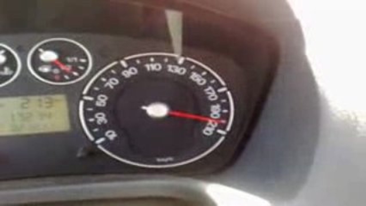 200 KLM/H ALGER ORAN nouvel autoroute Ford fiesta