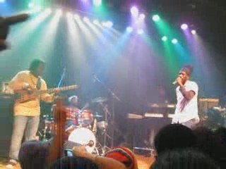 Sizzla Kalonji - Be Strong LIVE!!