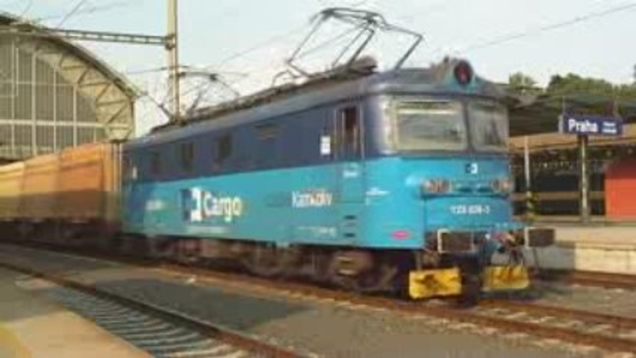 Train de conteneurs à Praha