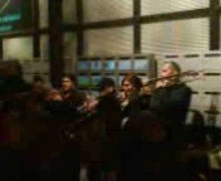 Fanfare Dock des Suds 02