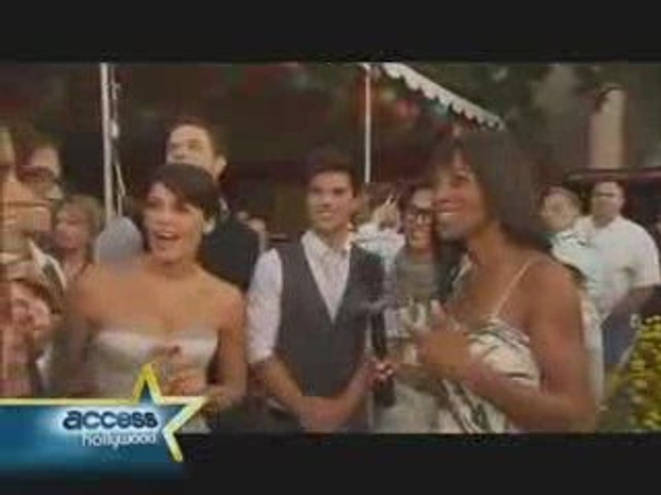 Access Hollywood @ Teen Choice Awards