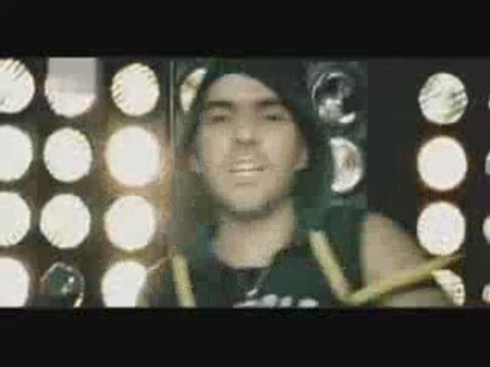 Ismail Yk Bomba Bomba video klibi izle - Ismail Yk video kli