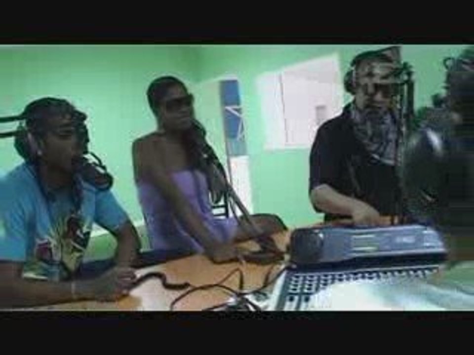 interview 2 sur DJ MOODY MIKE, en direct de VELLY MUSIC