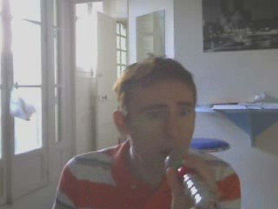 Wiwi égratigne "I knew you were waiting for me"