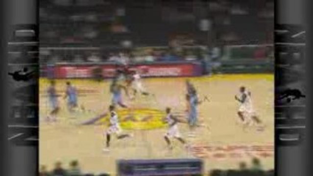 NBA Nazr Mohammed gets the block and Gerald Wallace gets it