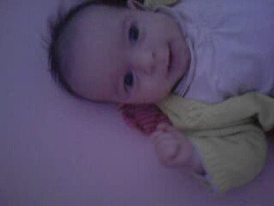 camille dans son lit