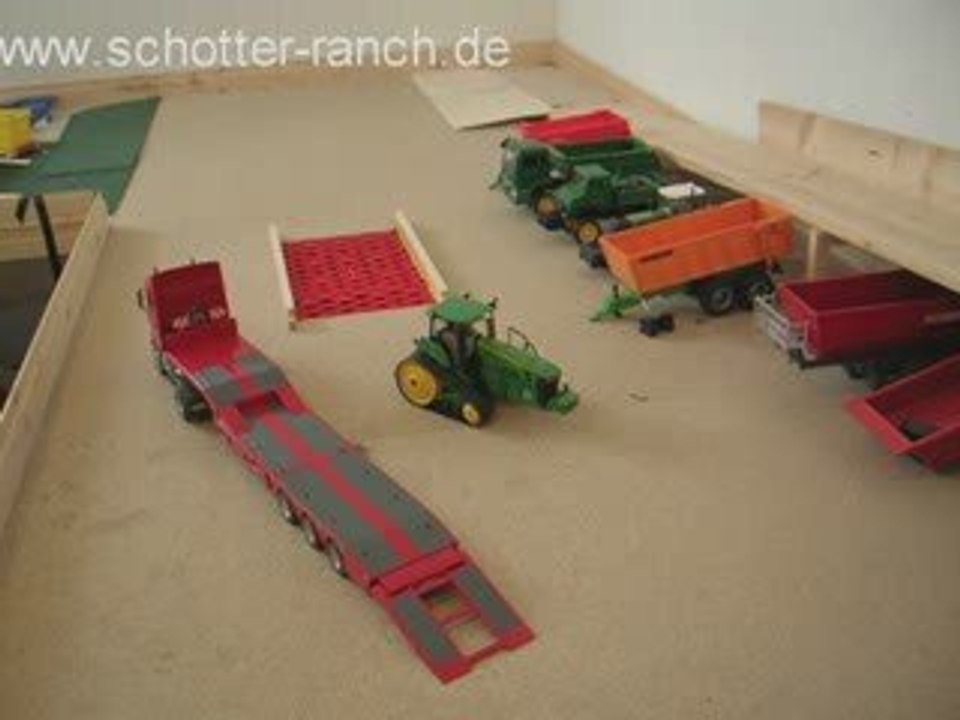 John Deere 8430T Control zeigt seine Kraft und Beweglichkeit