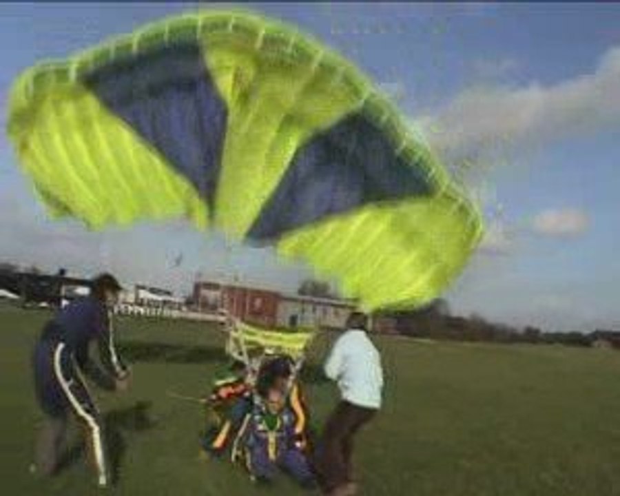 20091025_Parachute