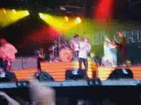 Kaiser Chiefs - Paleo 2009