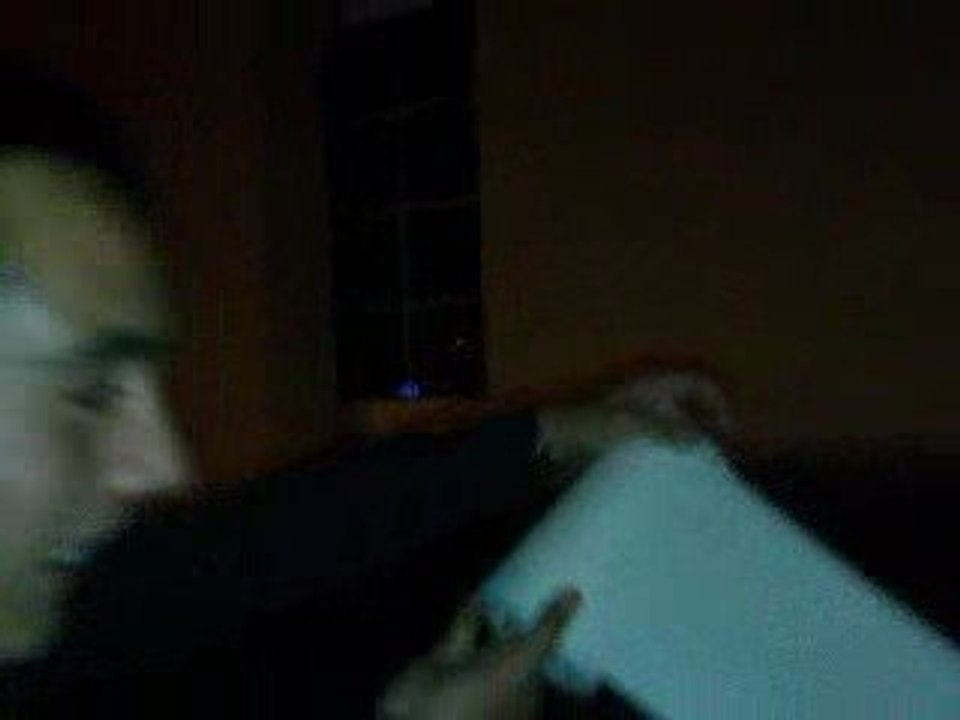 Voiture en pleine nuit