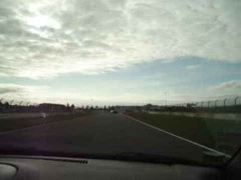 Tête à queue à croix