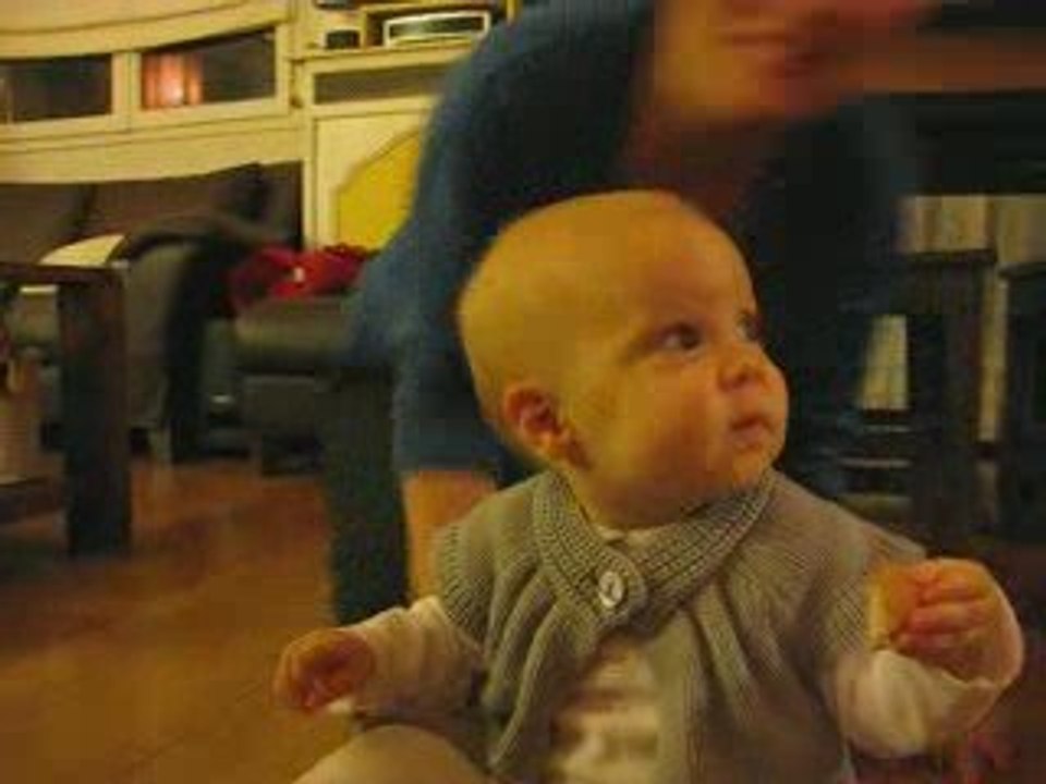Clara 10 mois