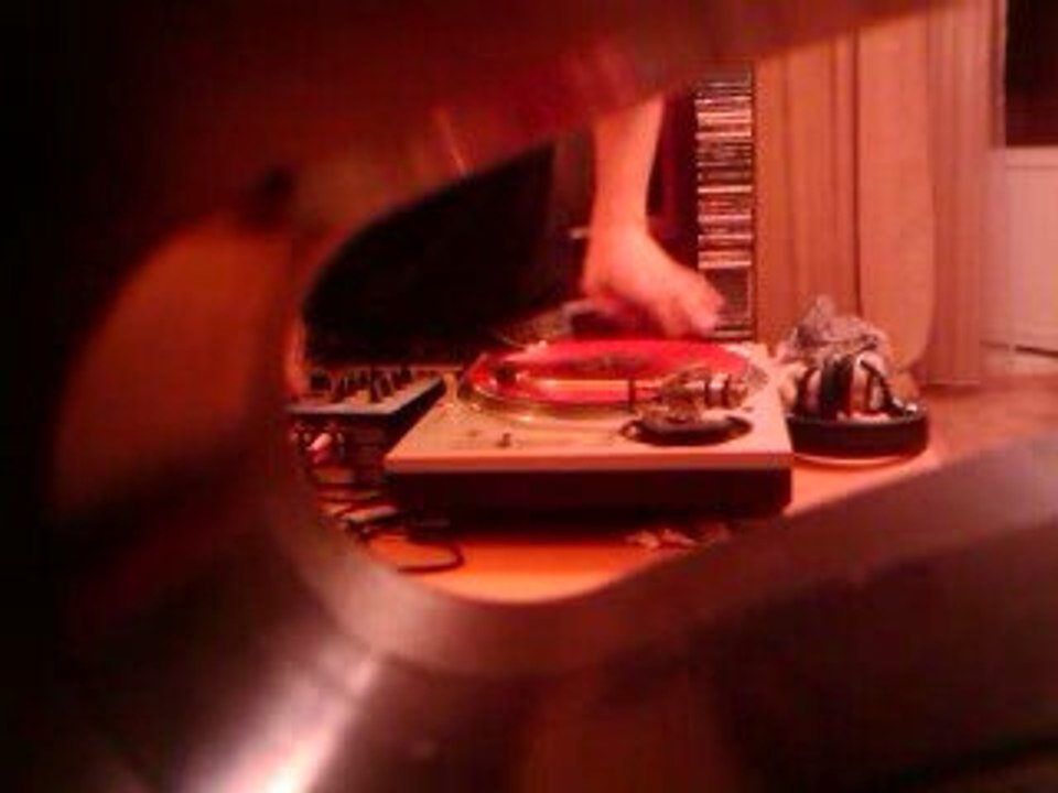 my first steps with a Behringer djx-400