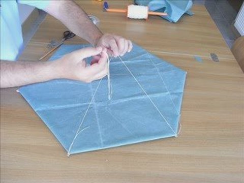 Uçurtma Yapımı. Geleneksel altıgen uçurtma yapımı videosu