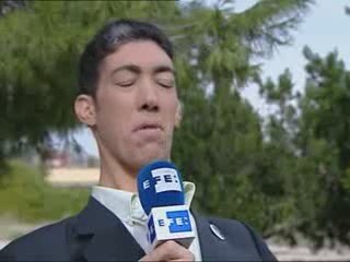 El hombre mas alto del mundo
