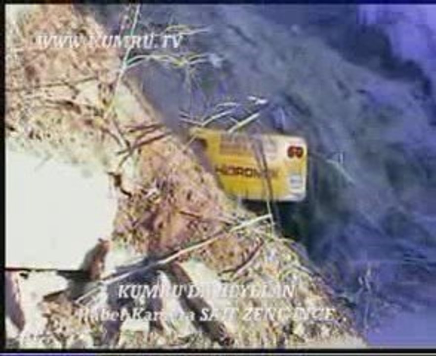 KUMRU'DA HEYELAN SONUCU MEYDANA GELEN GÖÇÜK