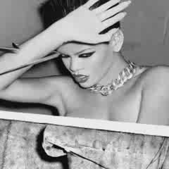 Rihanna - The Wait Is Over[38 Sec Promotional Vid]
