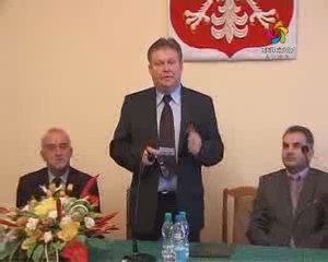 Podpisanie umowy na budowę drogi