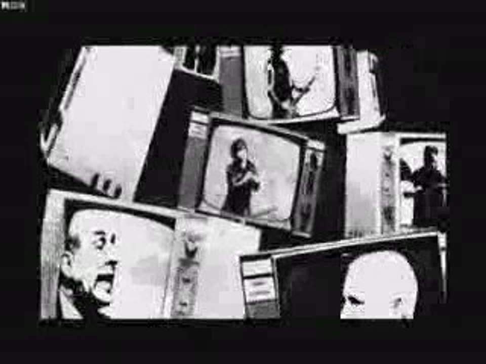 21st Century Breakdown - Green Day (Offical Music Video)
