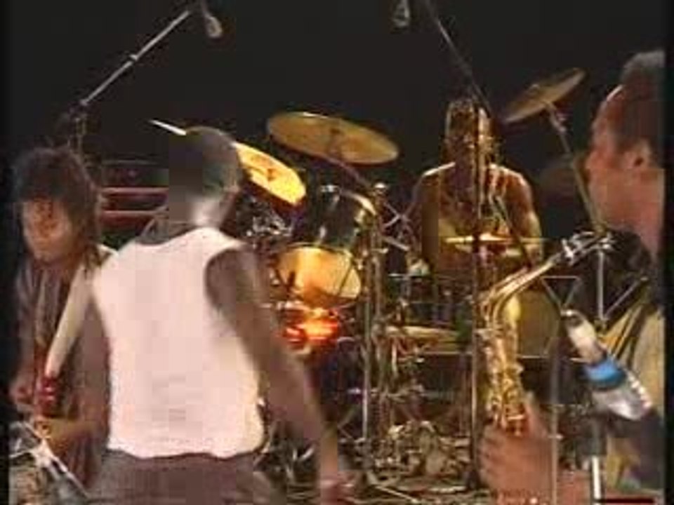 Live 1