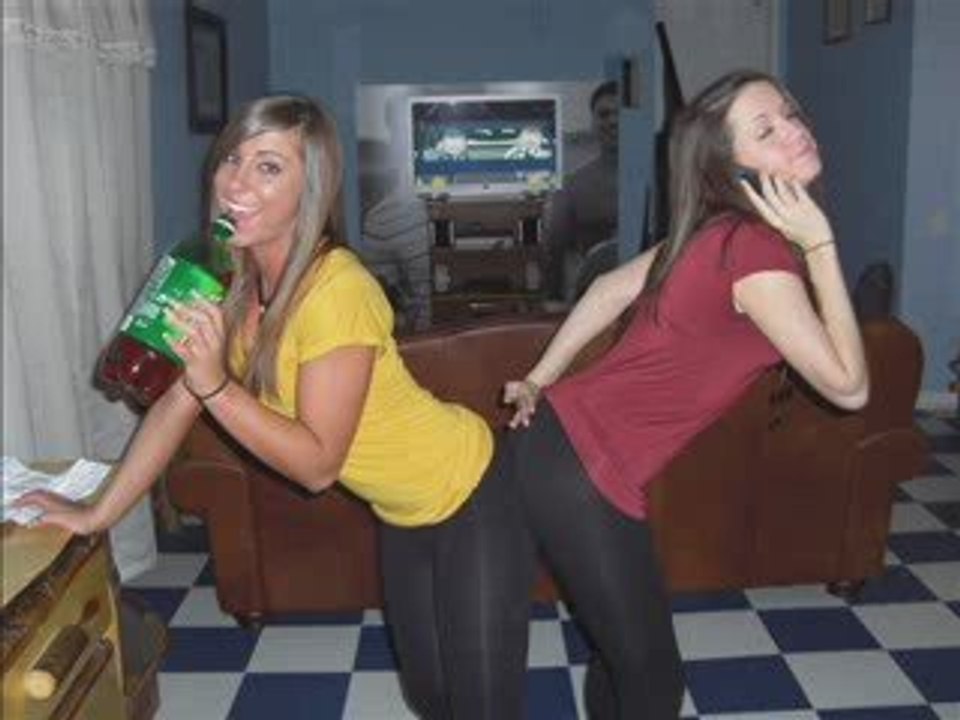 How to approach women and get their number