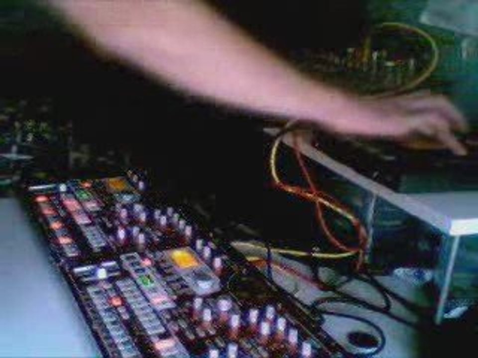 Le sampleur fou - live@home