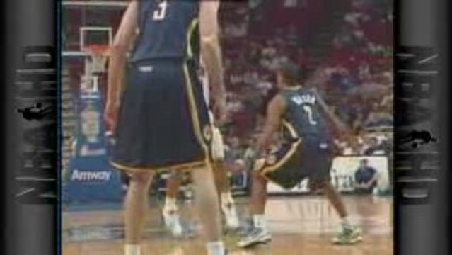 NBA Jameer Nelson finds his favorite target, Dwight Howard,