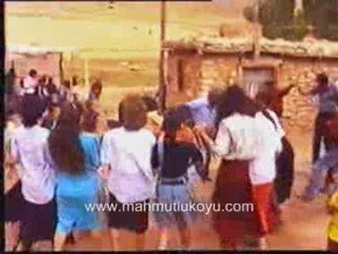 Mustafa & Gulistan Aydogdu 12 Halay Karisik ve Insanlar