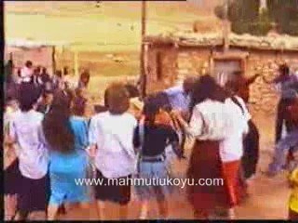 Mustafa & Gulistan Aydogdu  12 Halay Karisik ve Insanlar