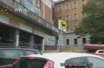 Terremoto. 'In quei palazzi il cemento non c'è'