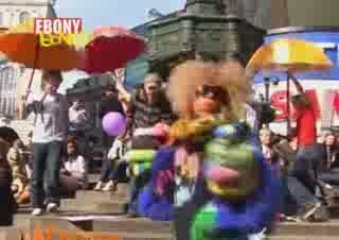 Ebony Bones - The Musik (Clip Officiel)