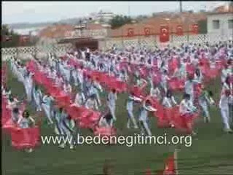 19 Mayıs Ayvalık Karma Gösteri Grubu Hareketleri