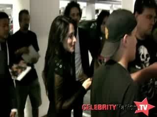 Sarah Shahi & Steve Howey - Stan Helsing Premiere