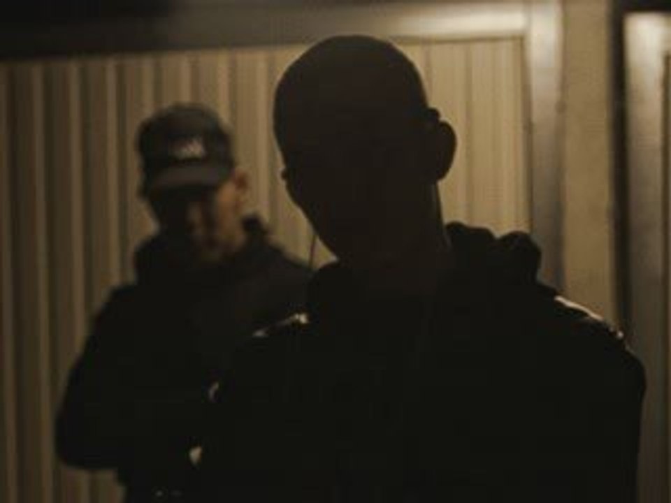 Macro feat Titox - Showtime (SON RAP SUISSE 2009)