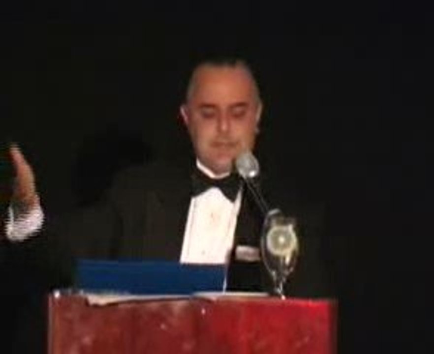 Yaverbaum accepts award from Accelerated Cure Pt 2