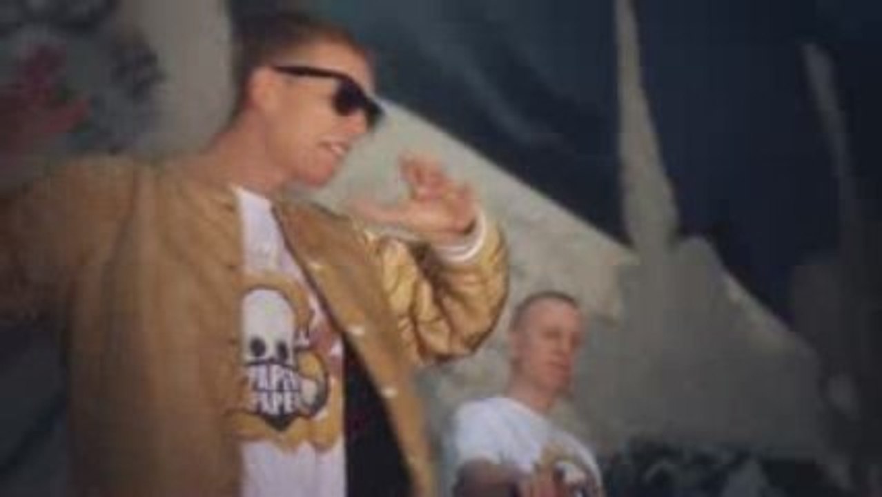 MONROE feat. LAAS UNLTD '90er Punchlines'