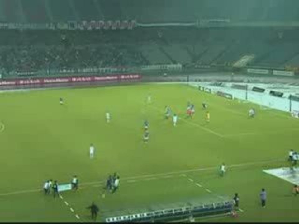 Fenomenale Stojkovic: segna dalla panchina