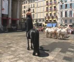 Sirènes et midi net > Théâtre du Centaure