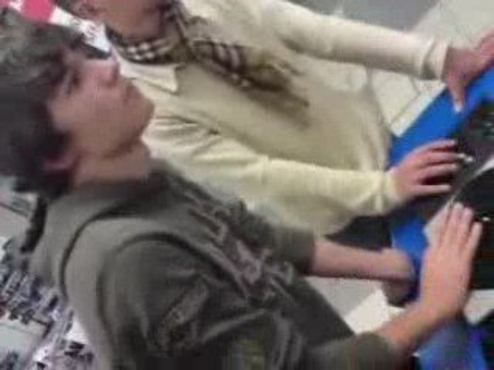 Romain,ou David Guetta,c'est pareil.