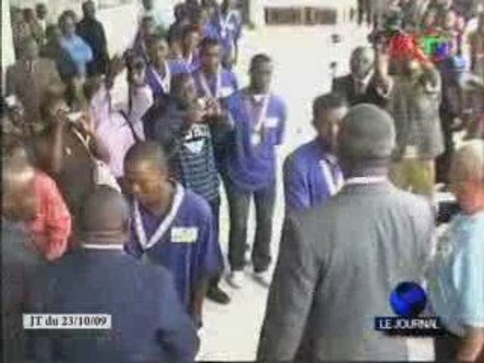 Le Maire de Brazzaville félicite les diables rouges  juniors