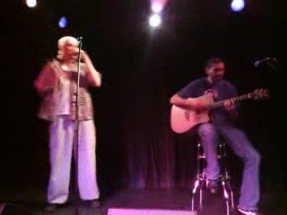 Whita and Paco Live