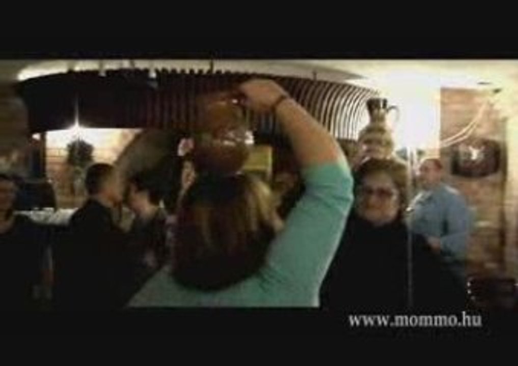 MOMMO PARTY