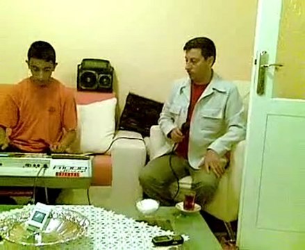 POPSTAR MÜFTÜ ADNAN ZEKİ BIYIK OKUYOR -KORE MARŞI