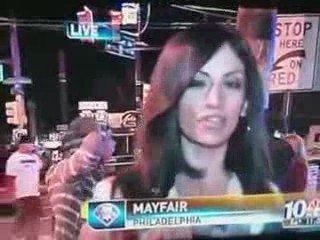 Philly Fan Gets Freaky Behind A Classy Femae News Reporter!