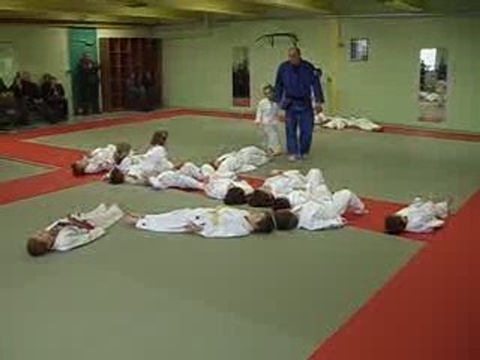 Entrainement 2 petits Judo Bruay sur l'Escaut - 59